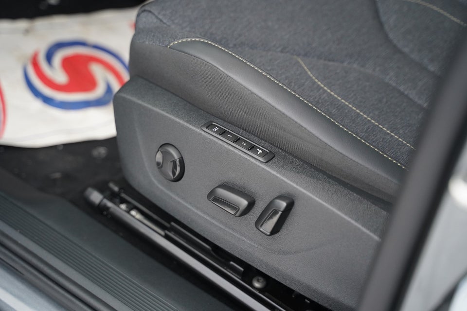 Skoda Elroq 60 iV Advanced 5d