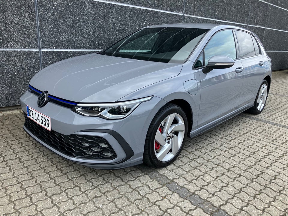 VW Golf VIII 1,4 GTE DSG 5d