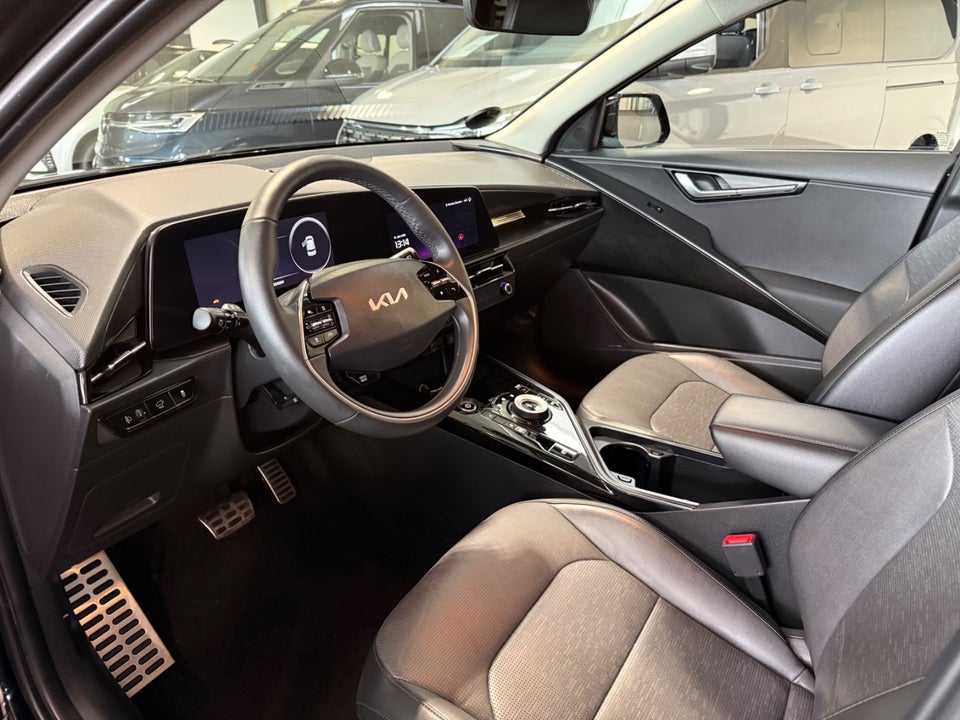 Kia Niro 64 EV Upgrade 5d