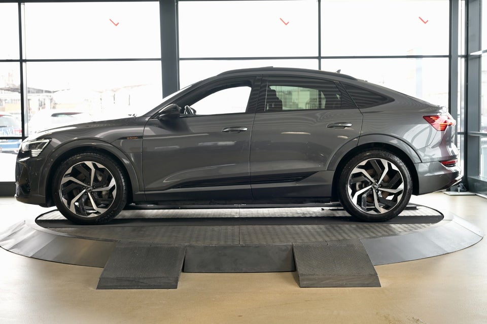 Audi e-tron 55 S-line Sportback quattro 5d