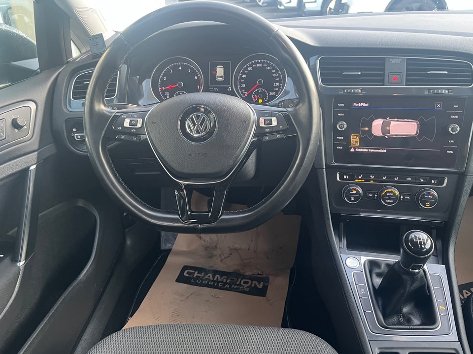 VW Golf VII 1,5 TSi 130 Comfortline Variant 5d