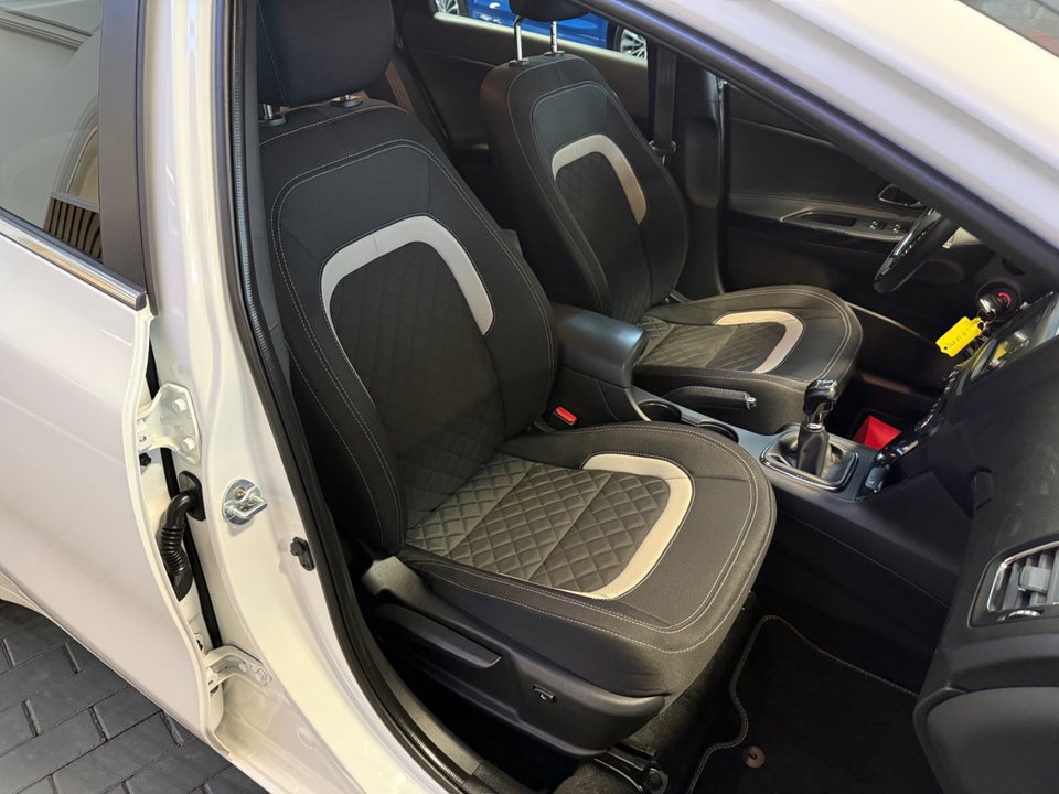 Kia Ceed 1,6 CRDi 136 GT-Line SW 5d