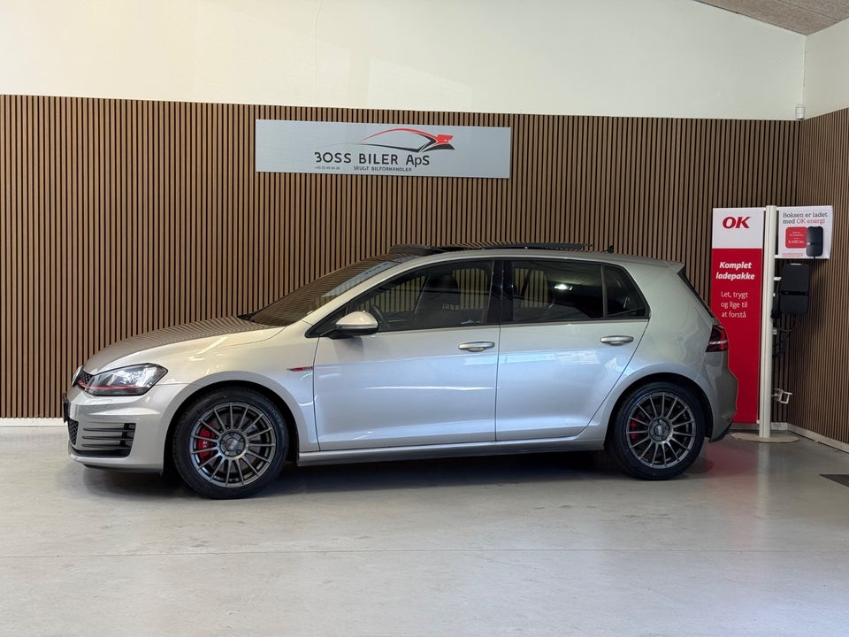 VW Golf VII 2,0 GTi Performance DSG BMT 3d