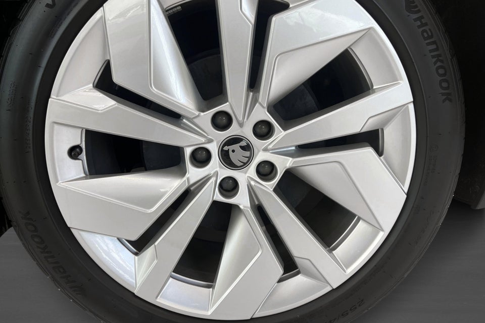 Skoda Elroq 85 iV Lodge Advanced 5d