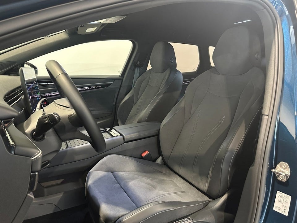 VW ID.7 86 Style S Tourer Van 5d