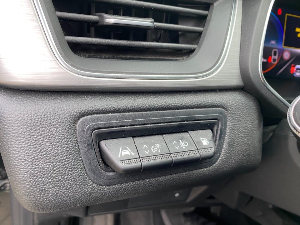 Renault Captur 1,6 E-Tech Intens 5d