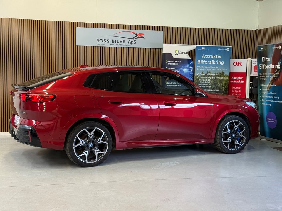 BMW iX2 xDrive30 Fully Charged M-Sport 5d