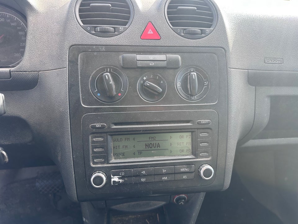 VW Caddy 1,9 TDi DSG 4d