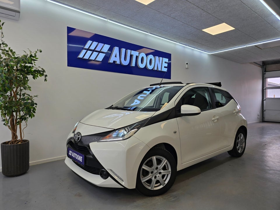 Toyota Aygo 1,0 VVT-i x-sky 5d