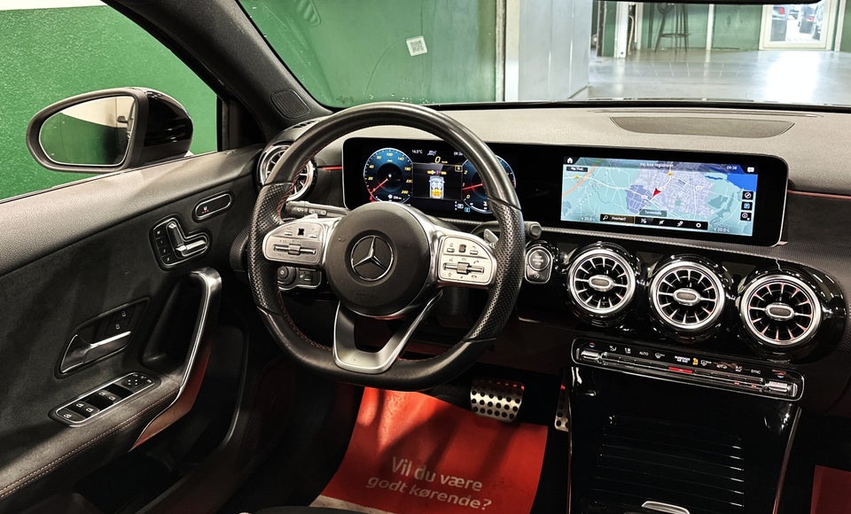 Mercedes A250 2,0 AMG Line aut. 5d