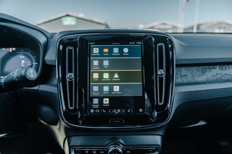 Volvo XC40 ReCharge Twin Plus 5d