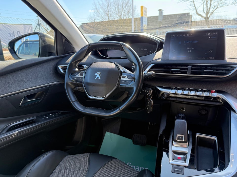 Peugeot 5008 1,5 BlueHDi 130 Allure EAT8 7prs 5d