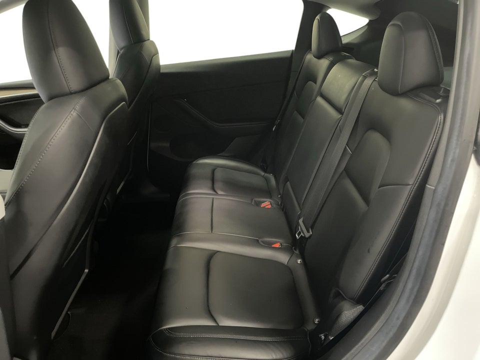 Tesla Model Y Long Range AWD 5d