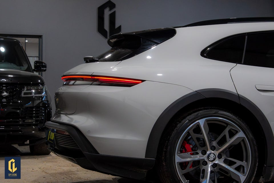 Porsche Taycan 4S Performance+ Cross Turismo 5d