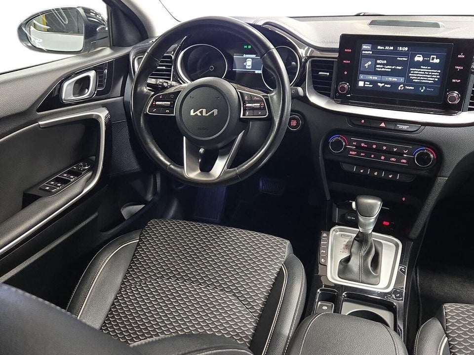 Kia XCeed 1,6 PHEV Prestige DCT 5d