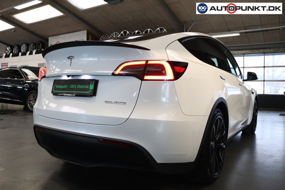 Tesla Model Y Performance AWD 5d