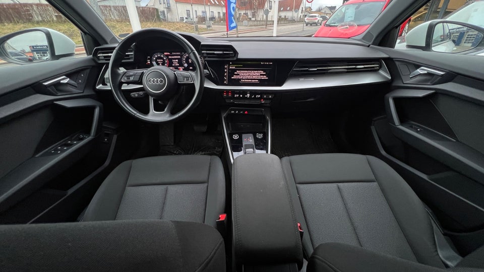 Audi A3 40 TFSi e Sportback S-tr. 5d