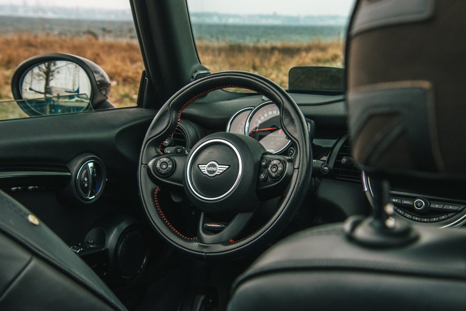 MINI Cooper S 2,0 JC Works Cabriolet aut. 2d