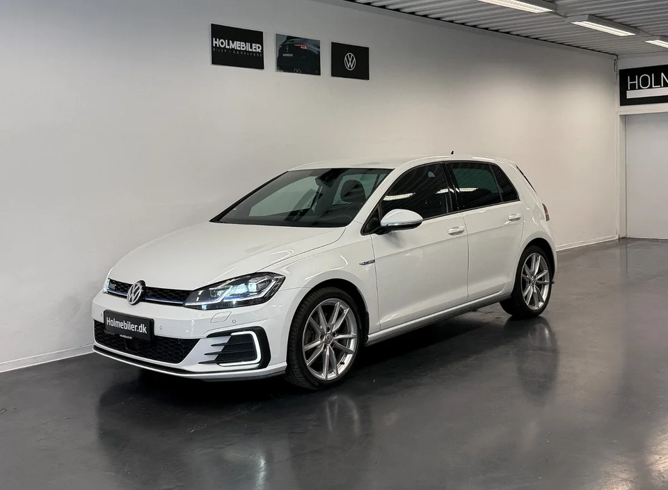 VW Golf VII 1,4 GTE DSG 5d
