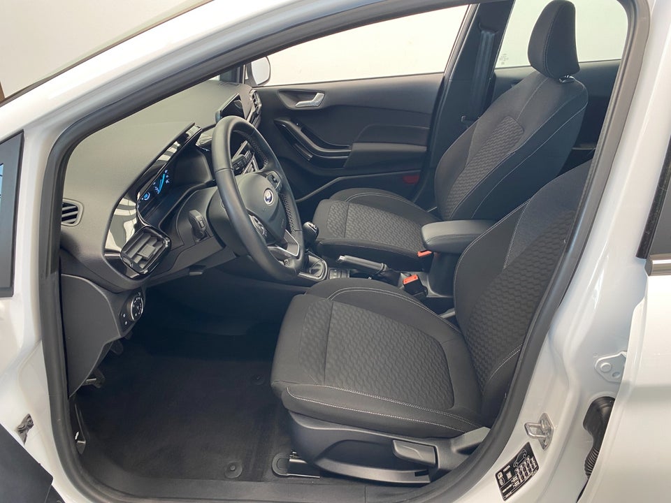 Ford Fiesta 1,0 EcoBoost mHEV Titanium 5d