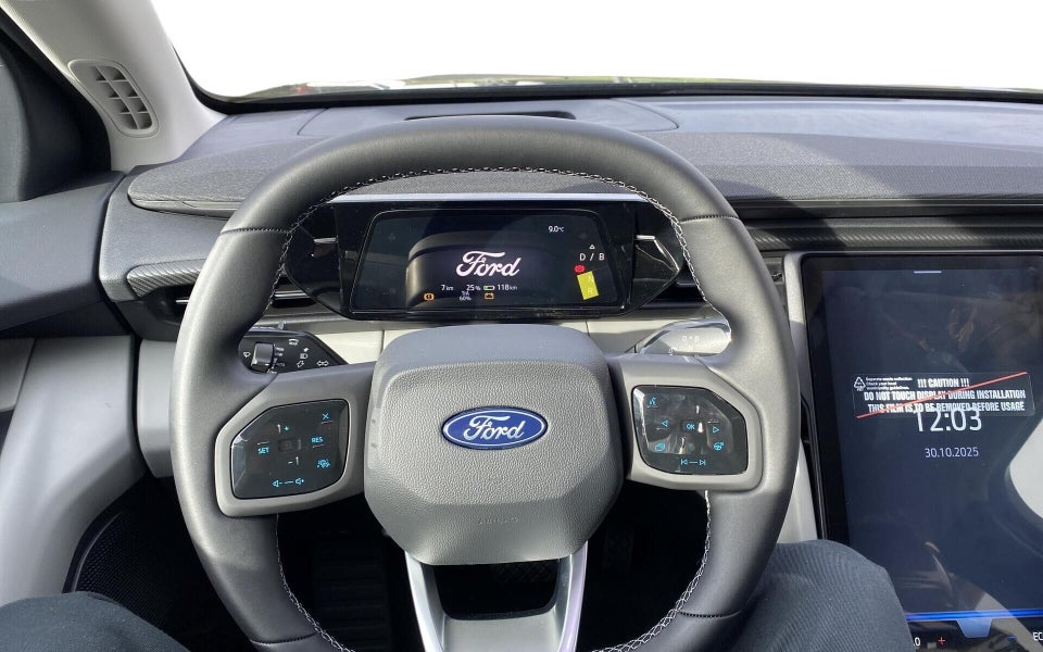 Ford Explorer 82 Premium Extended Range 5d