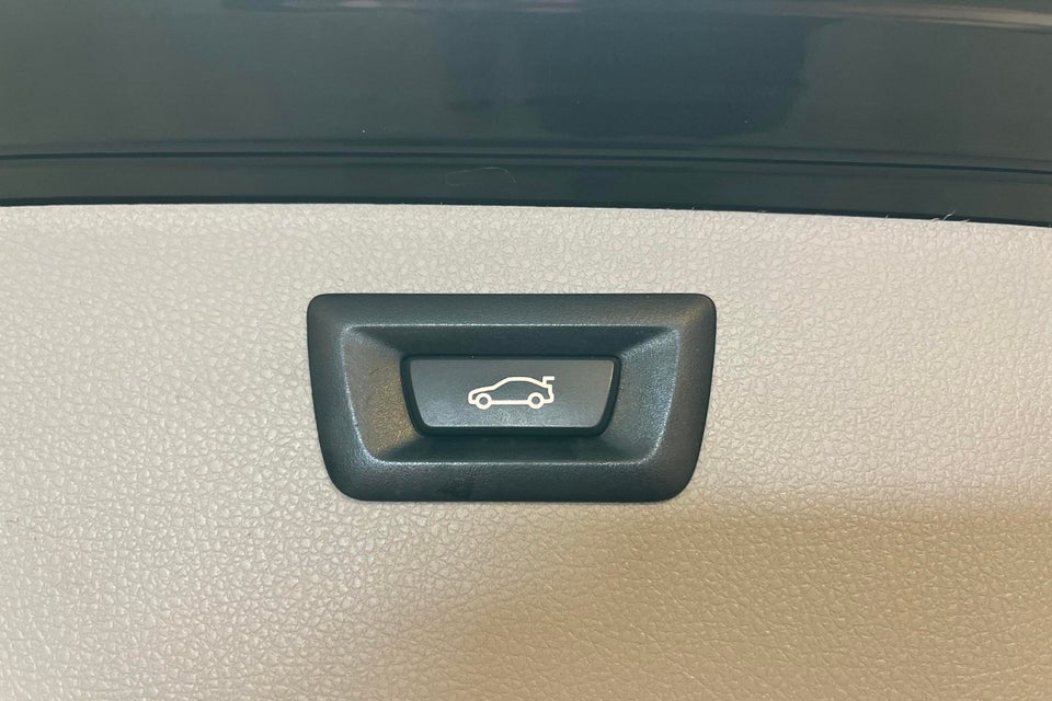 BMW 320d 2,0 Touring Advantage aut. 5d