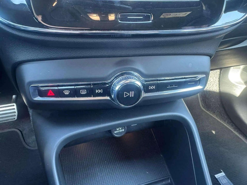 Volvo XC40 P8 ReCharge Twin R-Design 5d