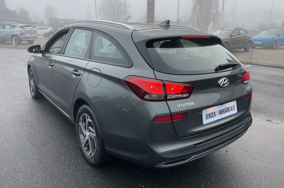 Hyundai i30 1,0 T-GDi Essential stc. 5d