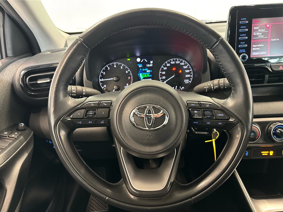 Toyota Yaris 1,5 Active 5d