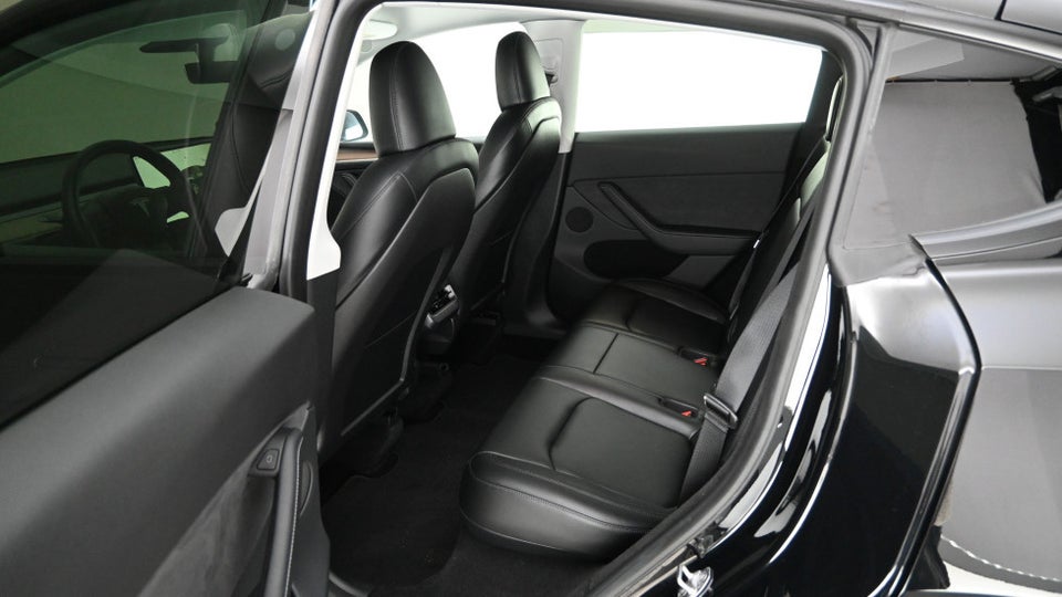 Tesla Model Y Long Range AWD 5d