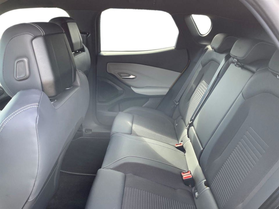 Ford Capri 82 Select Extended Range 5d