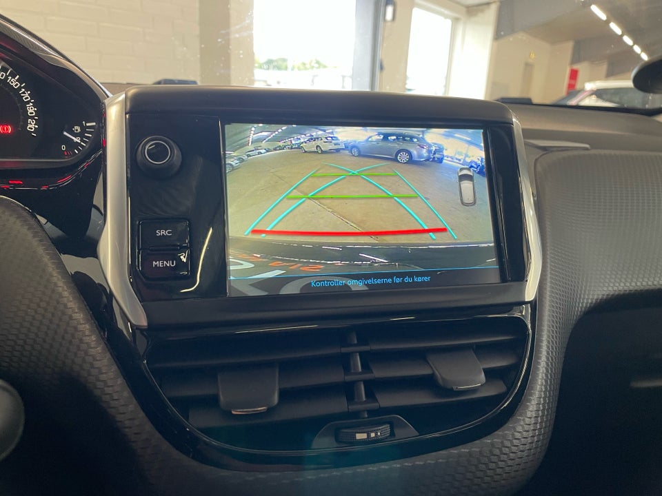 Peugeot 208 1,5 BlueHDi 100 Allure Sky 5d