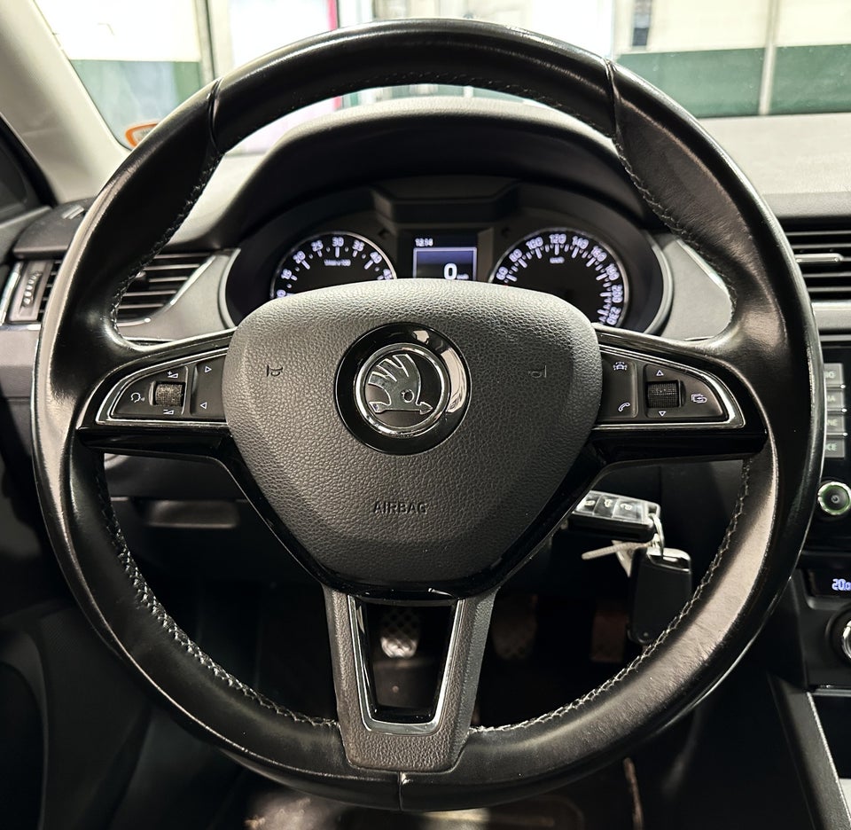 Skoda Octavia 1,6 TDi 110 Ambition 5d