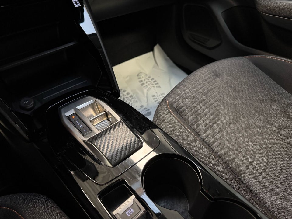 Peugeot e-208 50 Style 5d