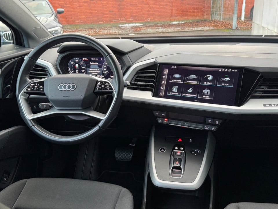 Audi Q4 e-tron 40  5d