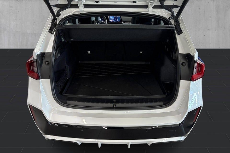 BMW iX1 eDrive20 M-Sport 5d