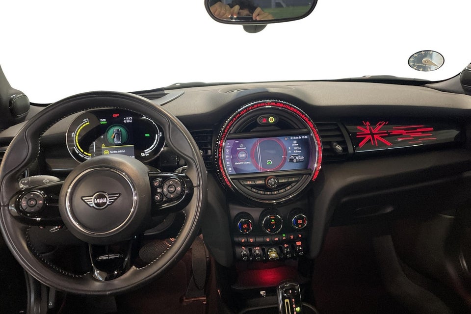 MINI Cooper SE Maximise 3d