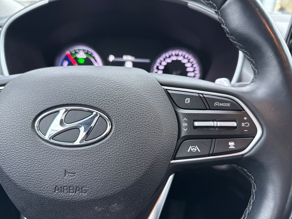 Hyundai Santa Fe 1,6 PHEV Essential aut. 4WD 7prs 5d