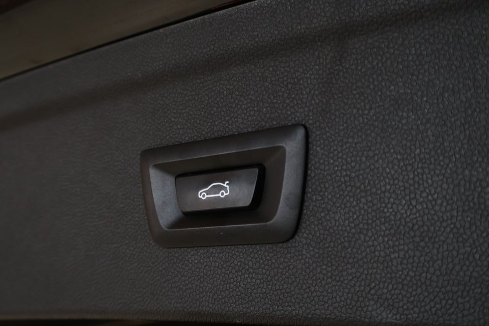 BMW iX xDrive40 Fully Charged 5d