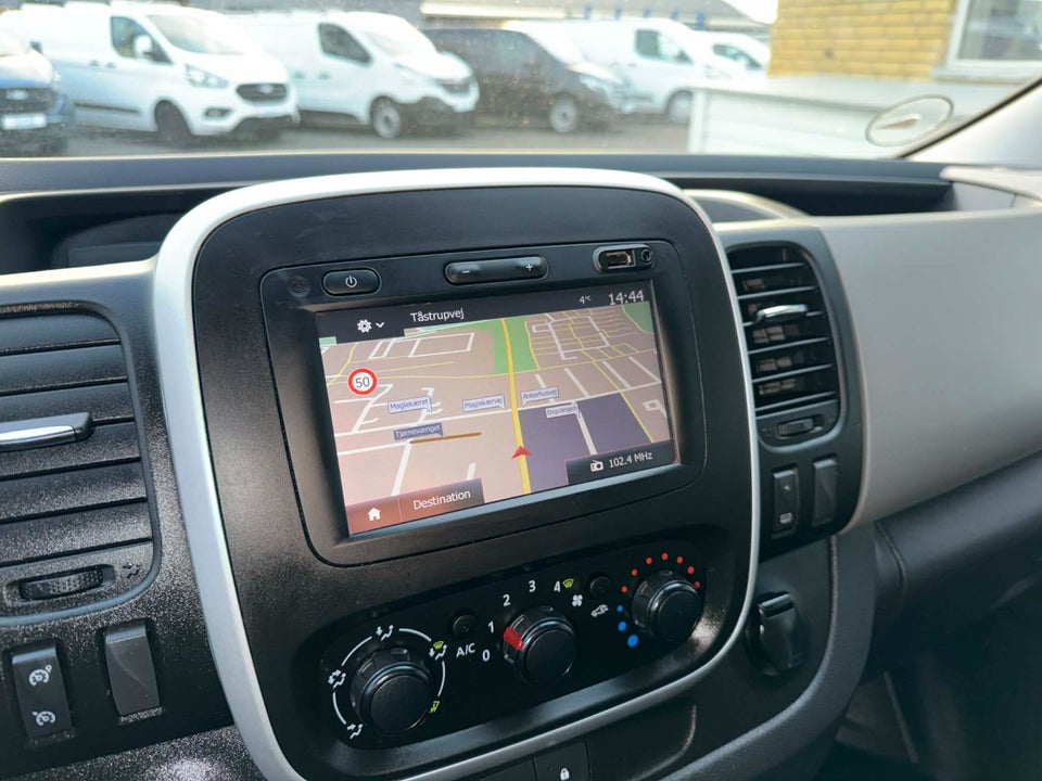 Renault Trafic T29 1,6 dCi 120 L2H1