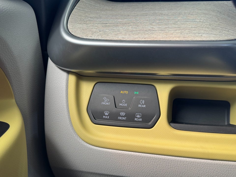 VW ID.Buzz 77 Style SWB 5d