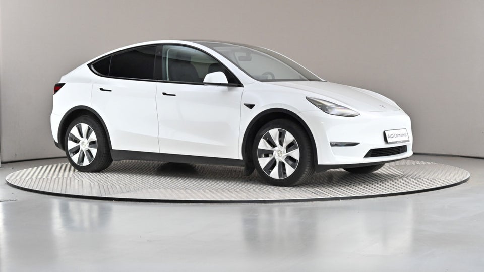 Tesla Model Y Long Range AWD 5d