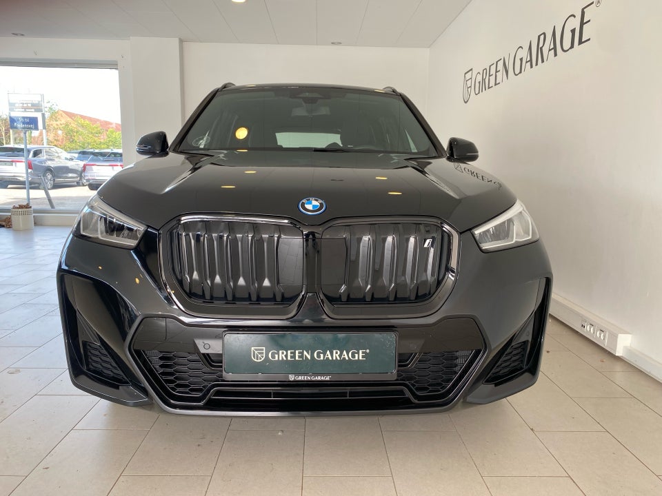 BMW iX1 xDrive30 M-Sport 5d