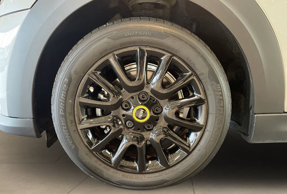 MINI Cooper SE Classic Trim 3d