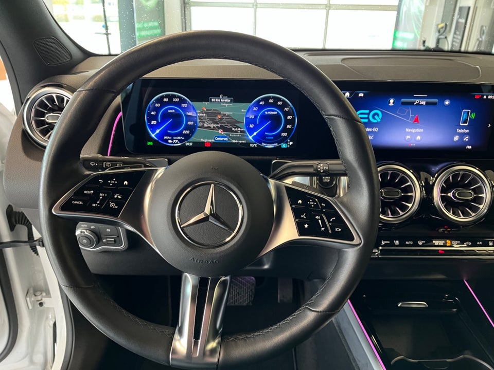 Mercedes EQB300 Progressive Advance 4Matic 5d