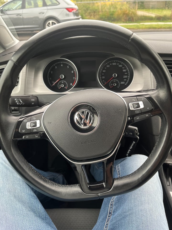 VW Golf VII 1,4 TSi 122 Comfortline Variant BMT 5d