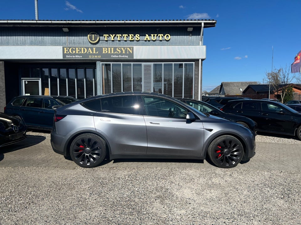 Tesla Model Y Performance AWD 5d