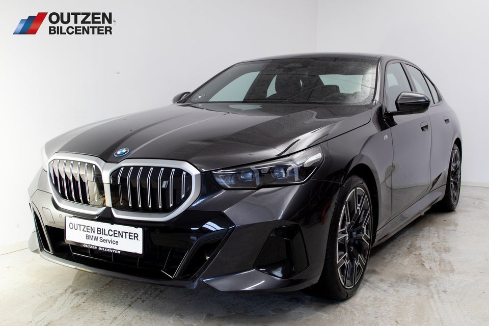 BMW i5 eDrive40 Fully Charged M-Sport 4d