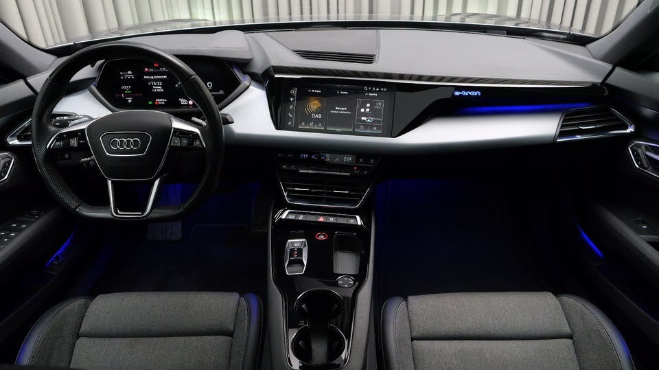 Audi e-tron GT quattro 4d