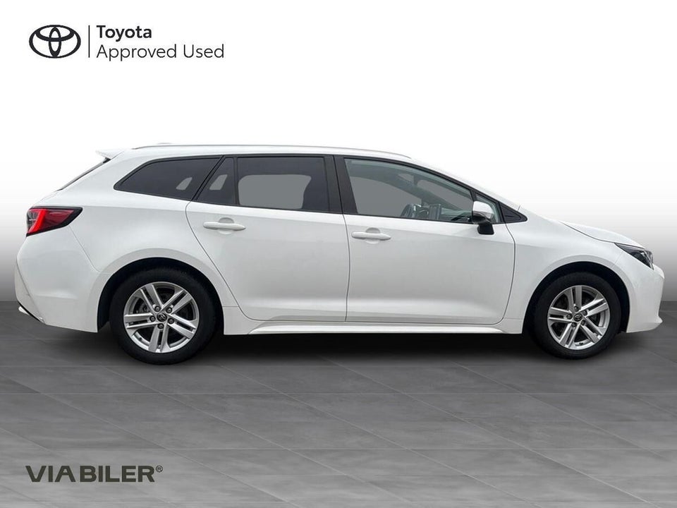 Toyota Corolla 1,8 Hybrid Active Smart Touring Sports MDS 5d